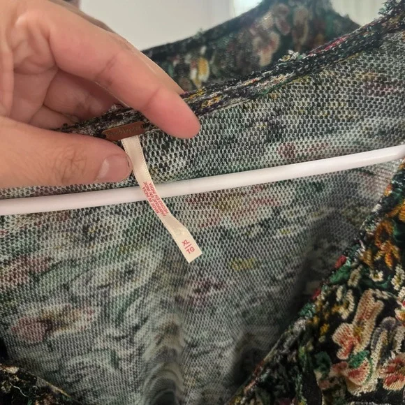 FREE PEOPLE Rudi Ruffle Top- Floral - Picture 4 of 4